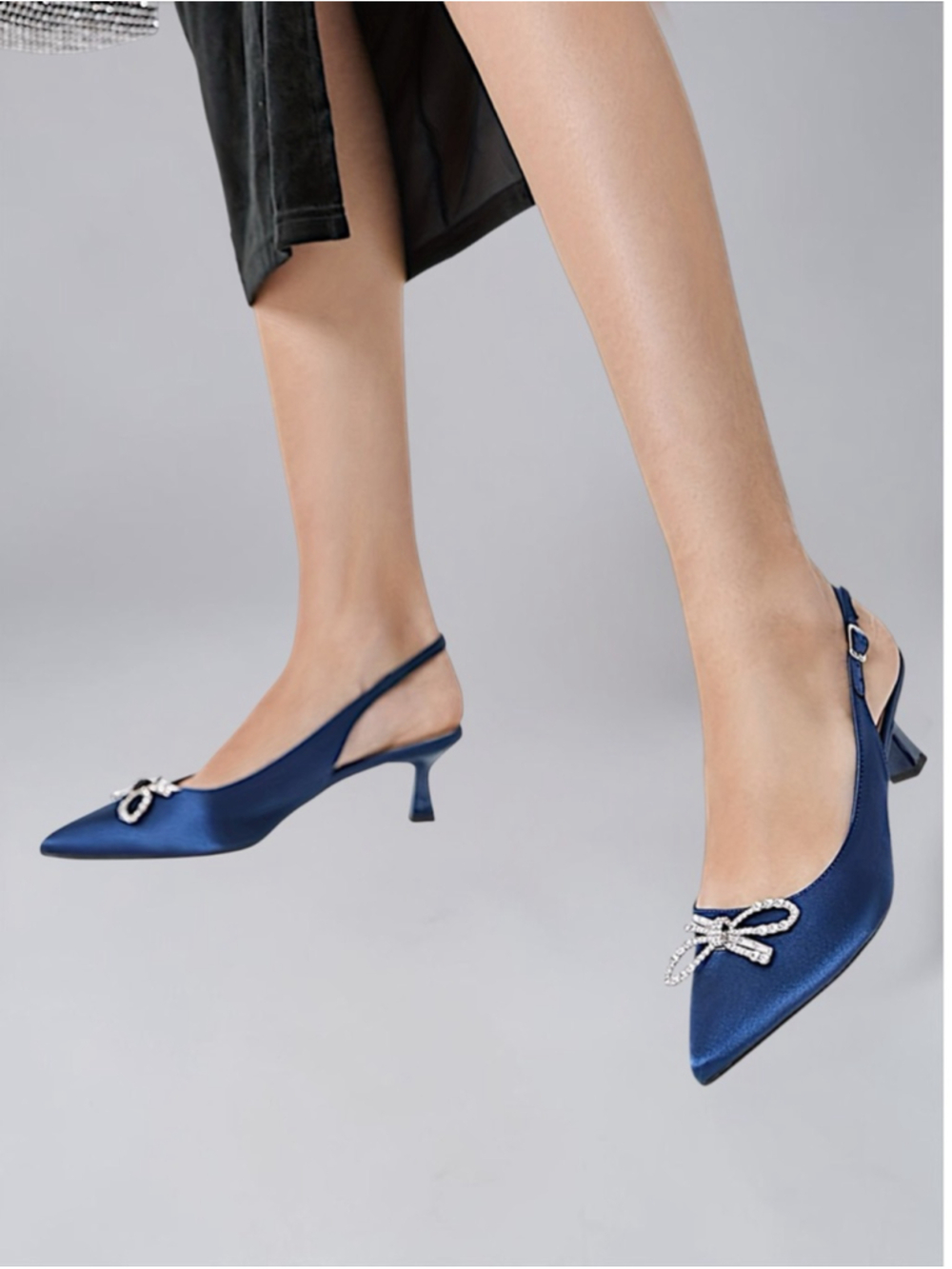 Ophelia Roe Navy Satin Slingback Kitten Heels – Size 11 - Picture 2 of 9